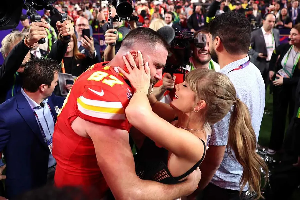 Taylor Swift and Travis Kelce’s Engagement Sparks Hilarious MLB Meme Frenzy