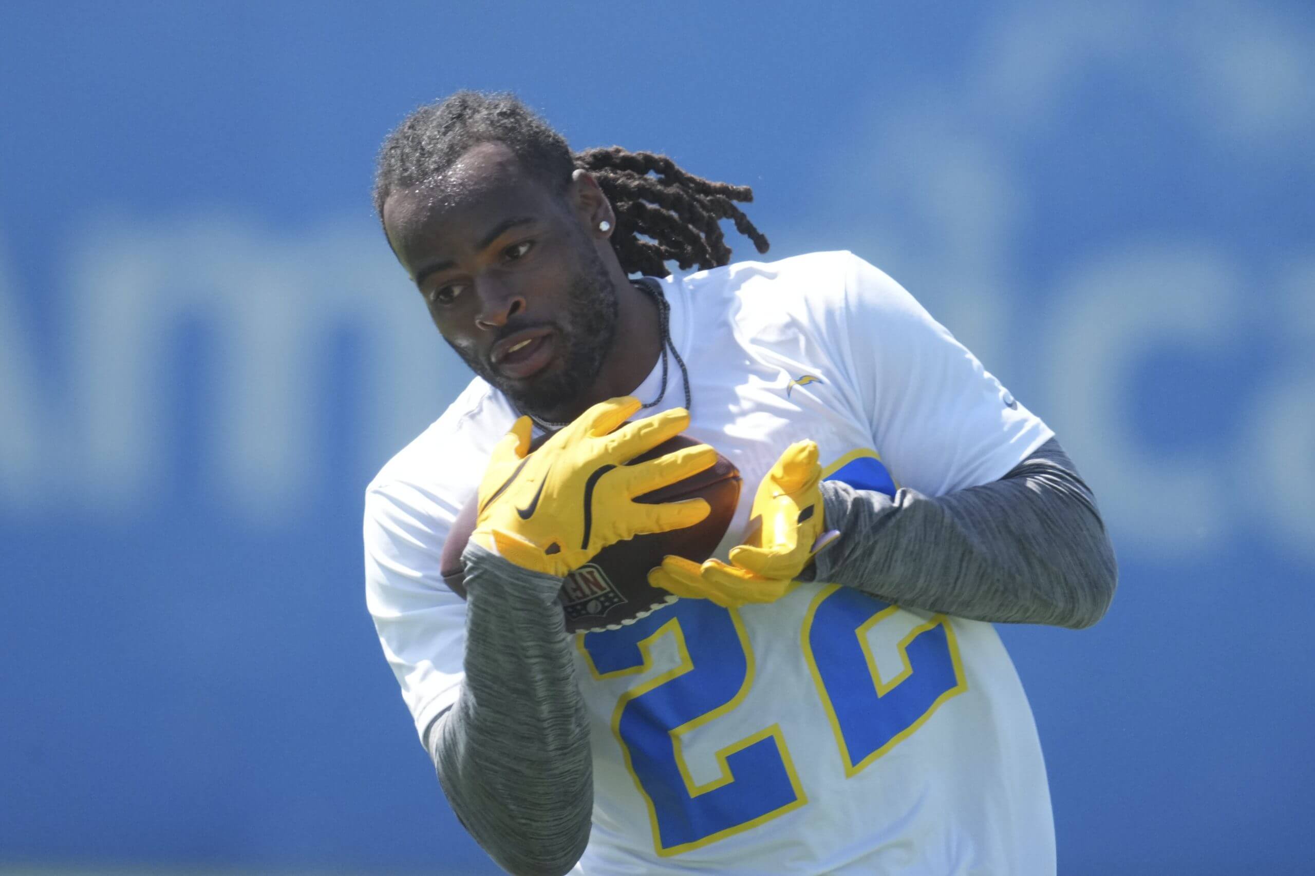 How Chargers' Najee Harris looked in first padded practice since fireworks debacle
