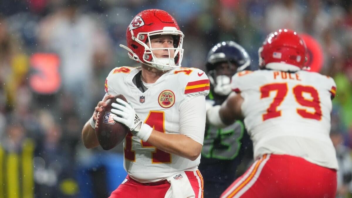 Browns Bolster Quarterback Depth, Sign Bailey Zappe to Practice Squad
