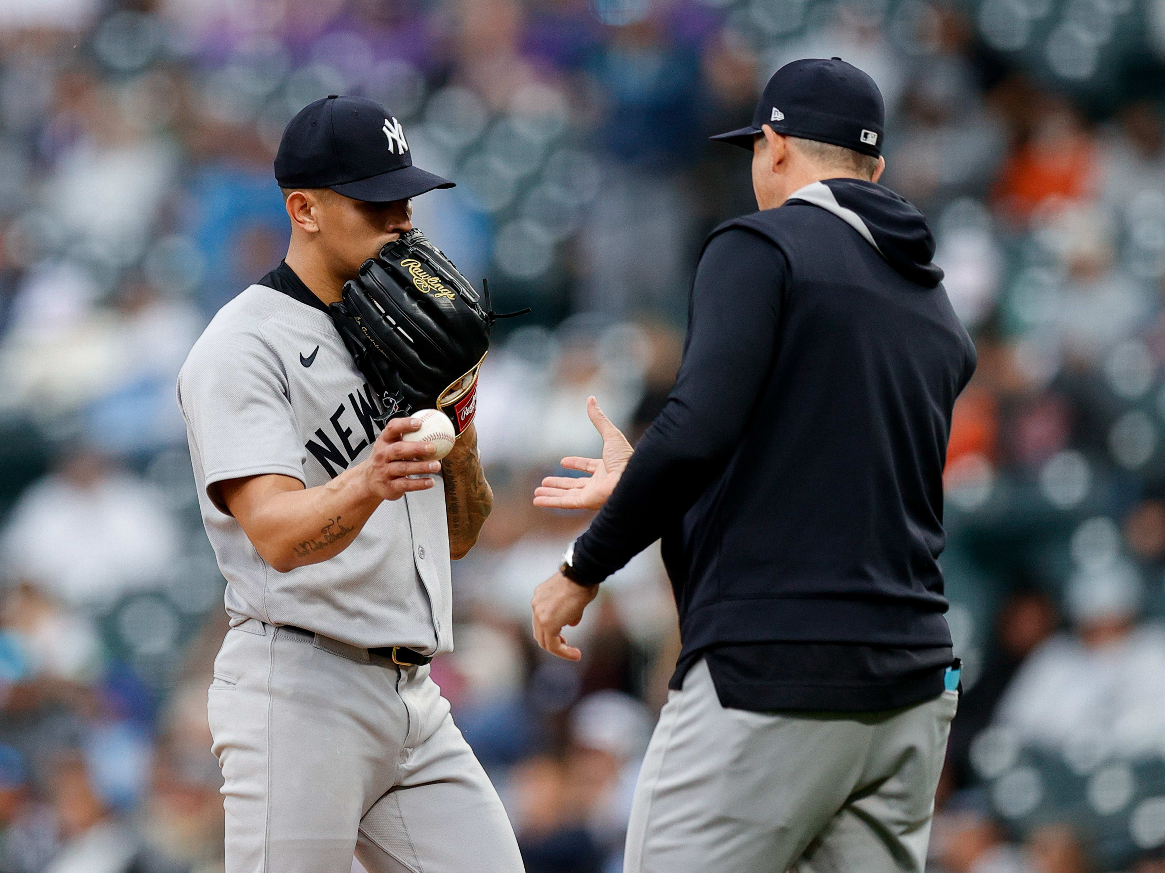 Jonathan Loaisiga takes next step towards Yankees return as bullpen struggles continue
