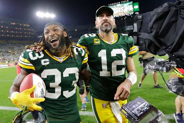Steelers - Steelers QB Aaron Rodgers clearly felt slighted by the way the Jets handled his departure from the team. The veteran got his revenge against New York with a 34-32 win