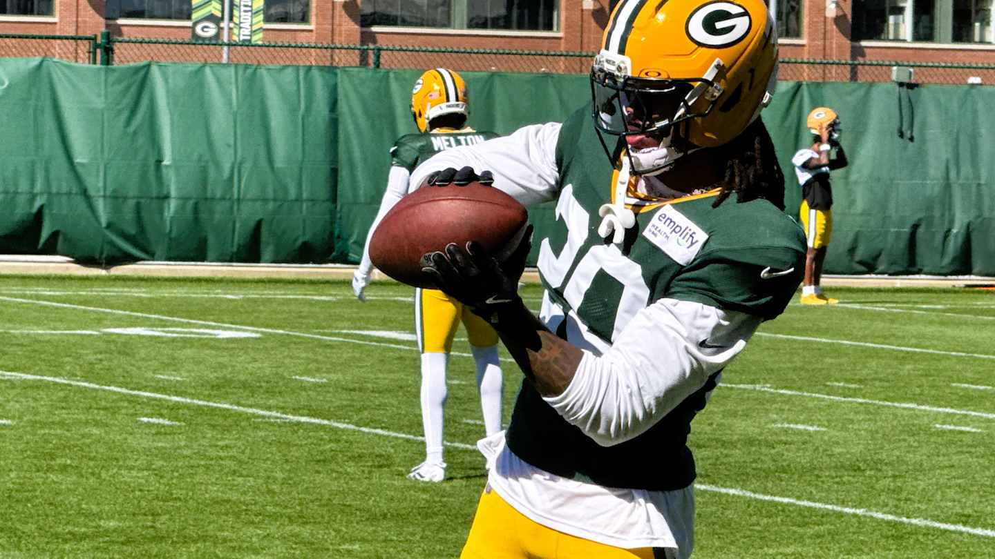 Packers Grapple with Mounting Offensive Line Injuries Ahead of Cowboys Showdown