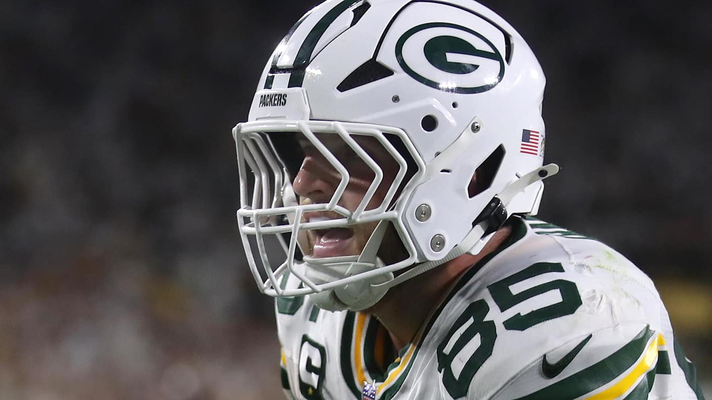 “Just Give Me the Damn Ball!”: Tucker Kraft Demands More Touches for Packers’ Offense