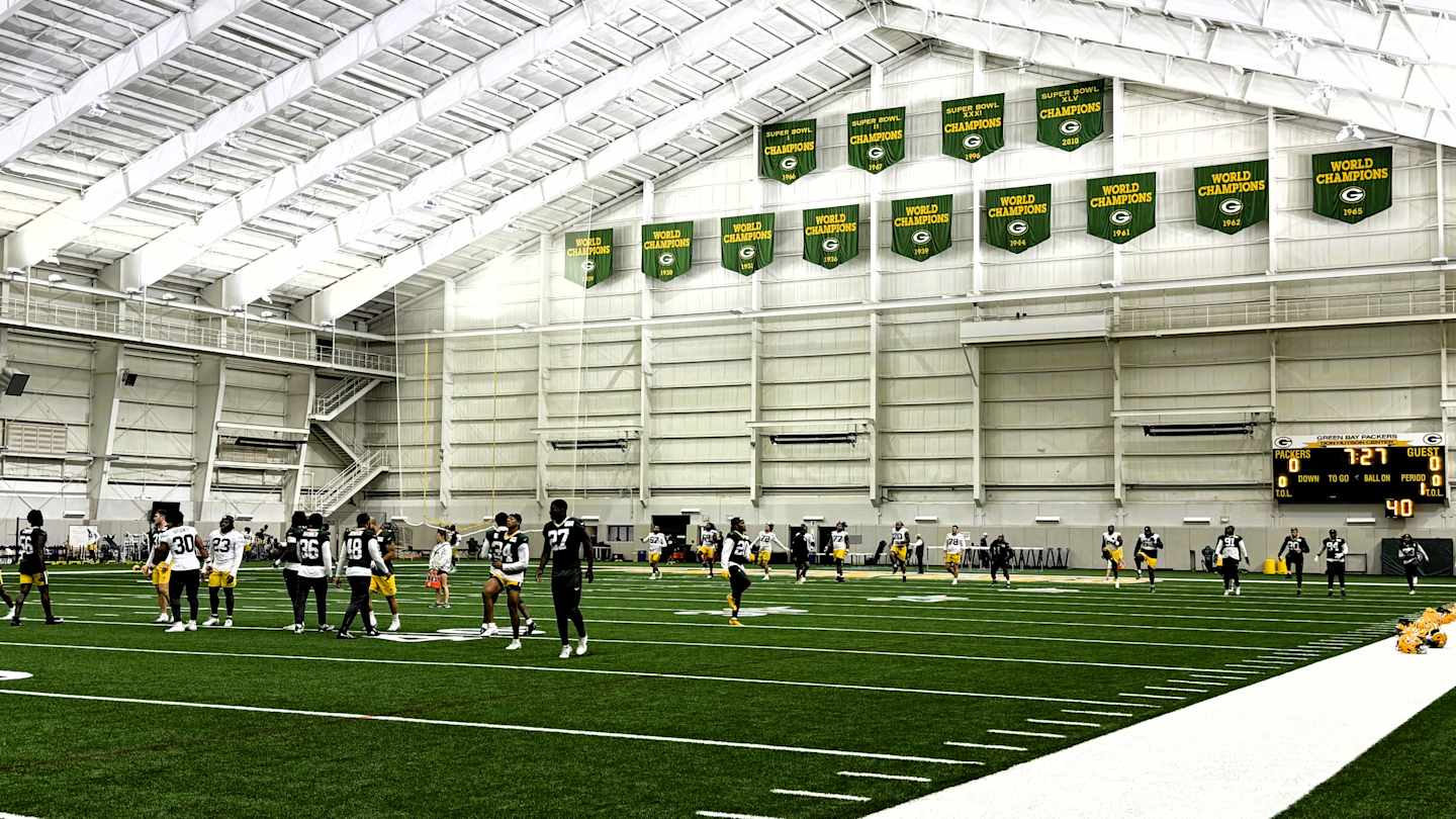 Packers Face Offensive Line Crisis Ahead of Cowboys Showdown