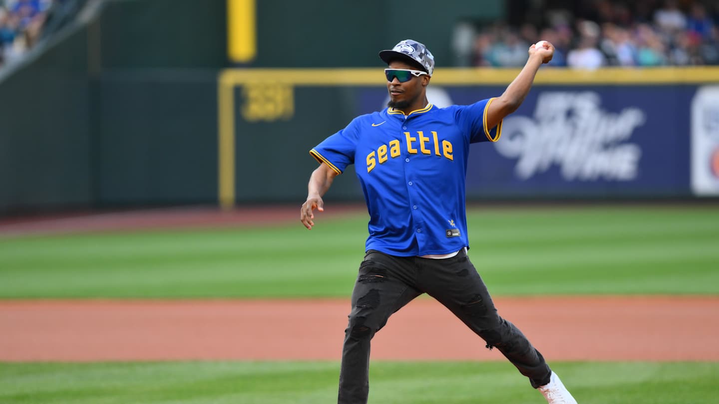 Seattle’s October Dilemma: Seahawks Brace for Potential Schedule Shifts Amidst Mariners’ Playoff Push