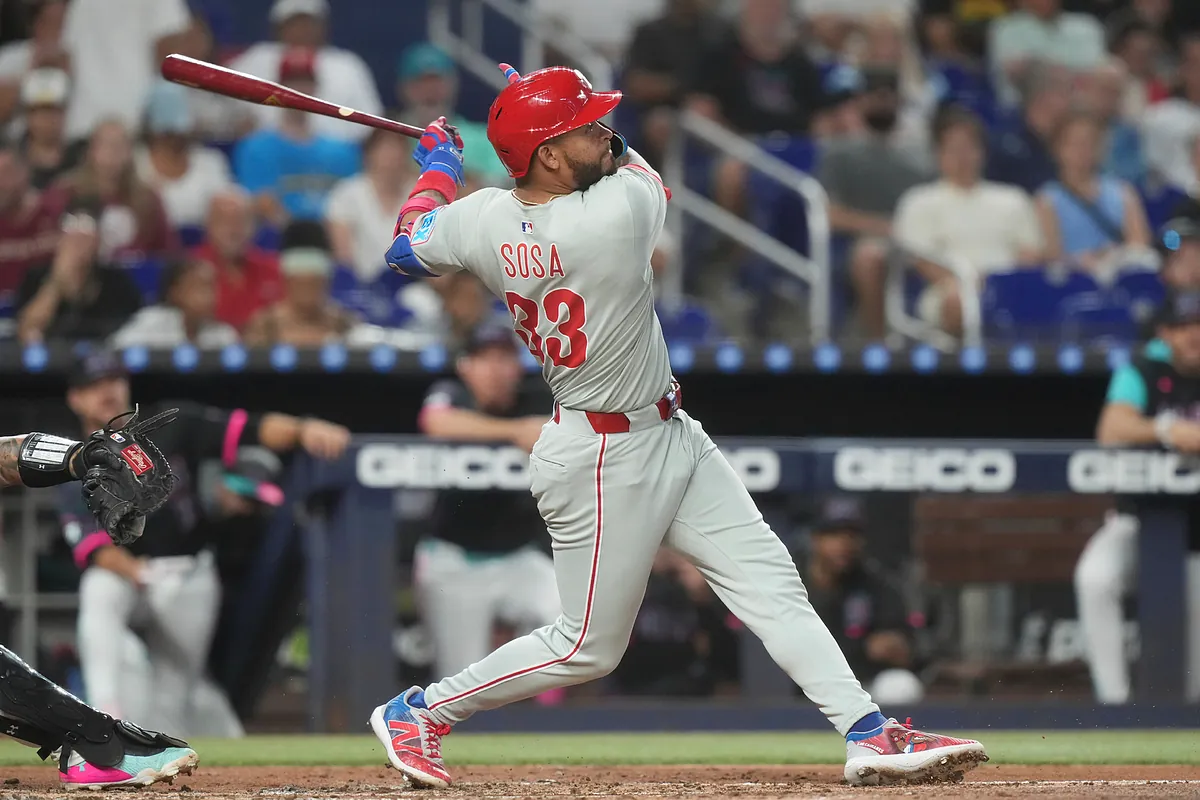 Viral Home Run Ball Controversy: Father Speaks Out After “Phillies Karen” Incident