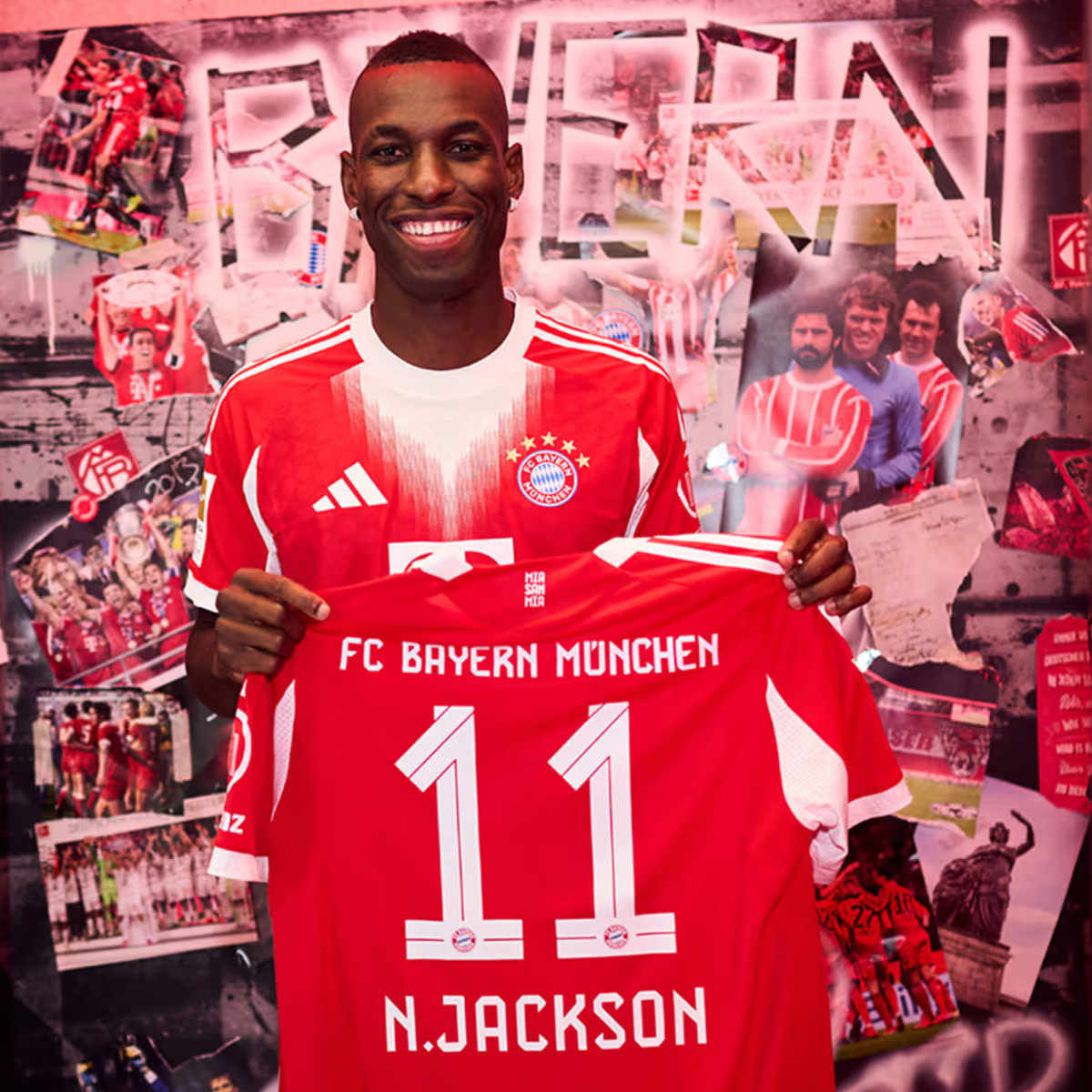 Nicolas Jackson in Bayern Munich kit