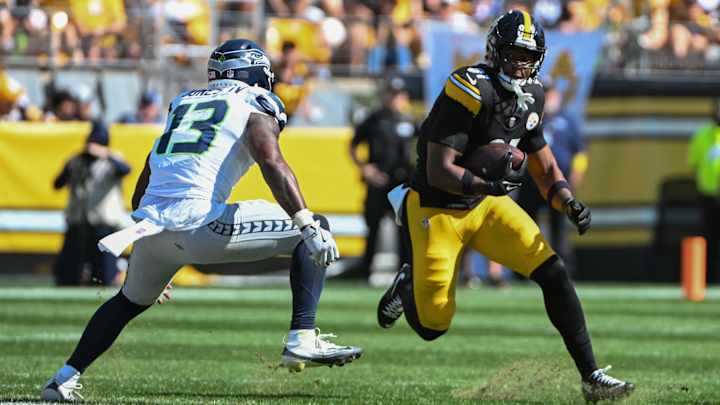 Steelers notebook: Najee Harris exits game with abdominal injury
