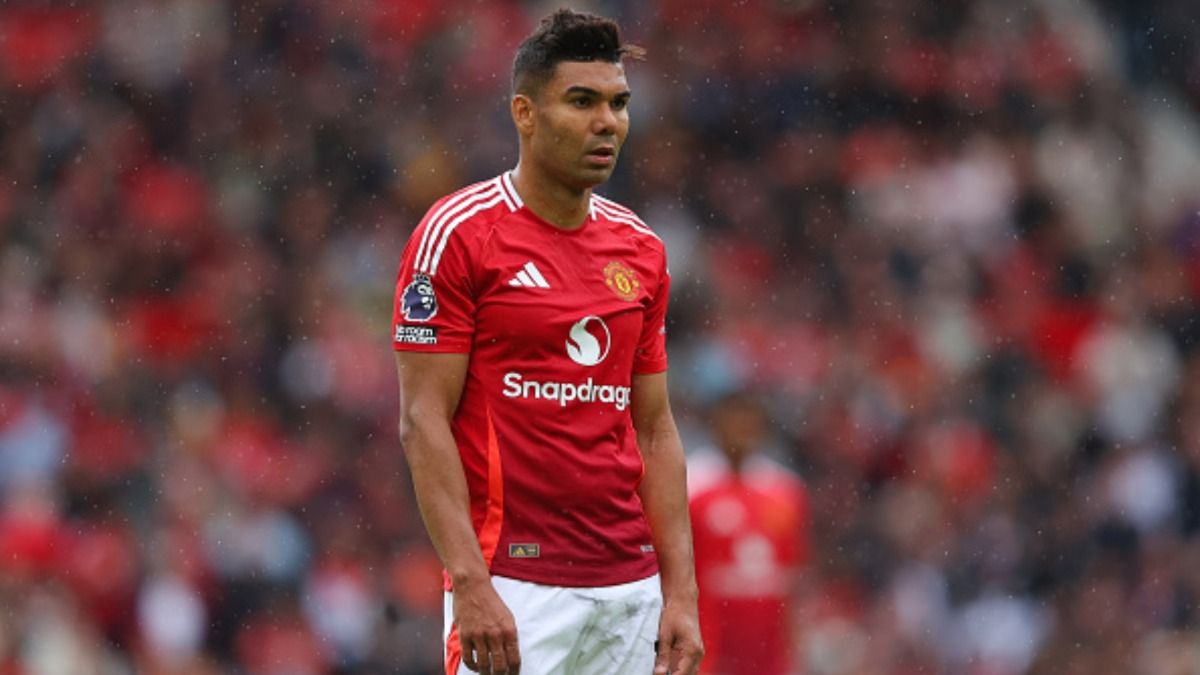 An emotional Casemiro broke down in tears during his Real Madrid farewell speech ahead of his move to Manchester United.
