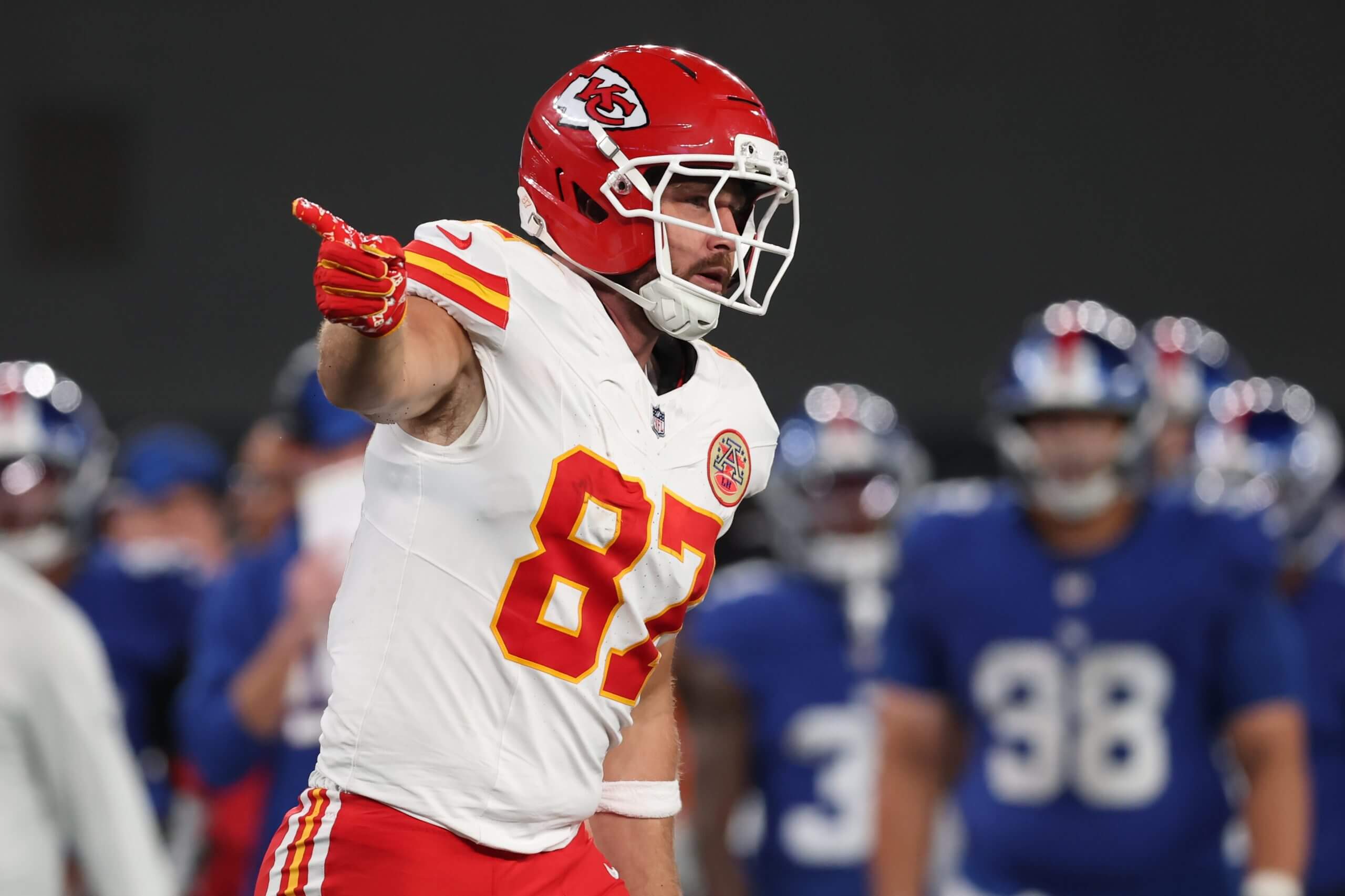 Travis Kelce Addresses Heated Sideline Clash With Coach Andy Reid And How It Affected His Performance - Yahoo Sports