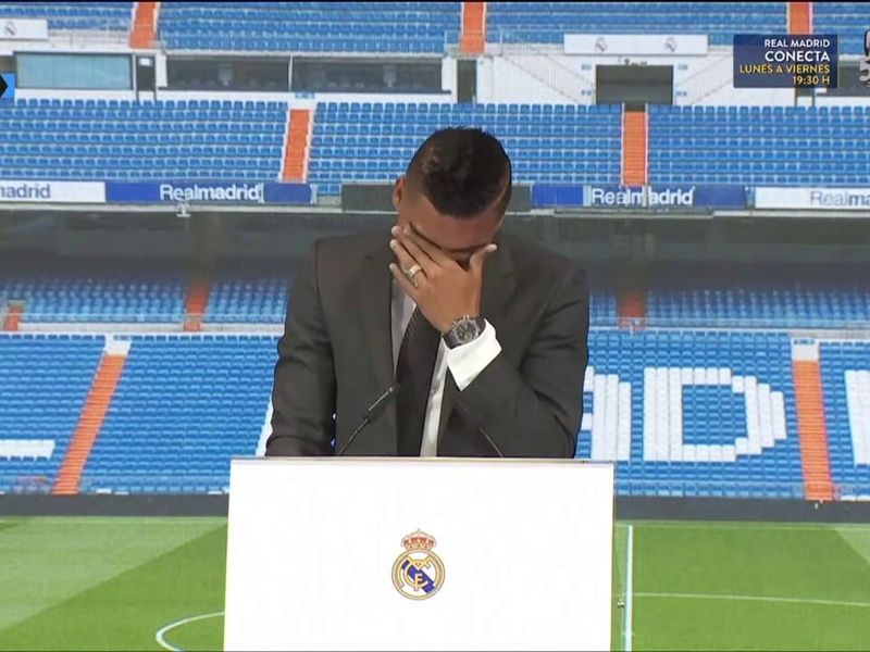 Casemiro handed new Manchester United exit path as 'transfer conditions set'