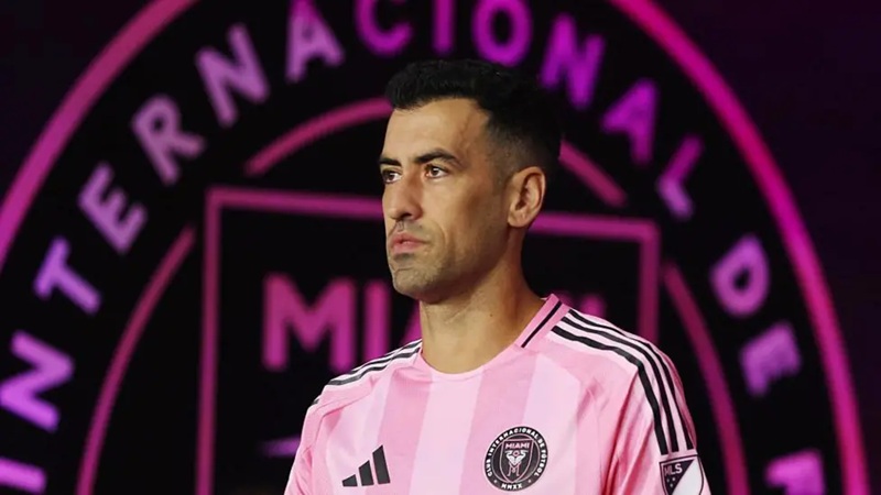 Sergio Busquets Spain World Cup