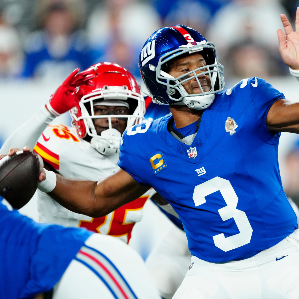 Report: Giants QB Russell Wilson Viewed by NFL Teams As Trade Candidate